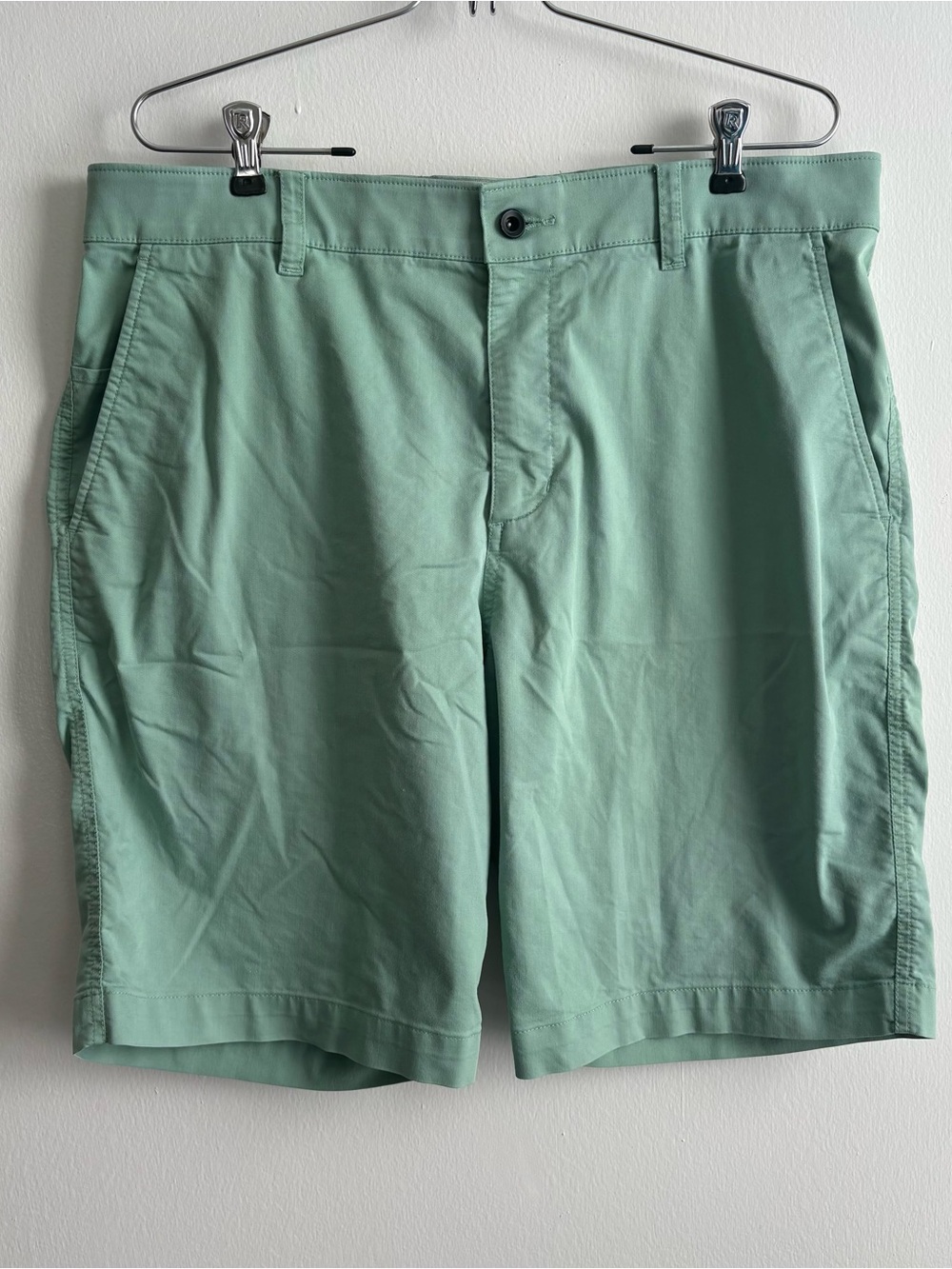 Nike Men's 36 Green Dri-FIT Chino Shorts Standard Fit Flat Front Button Pockets
